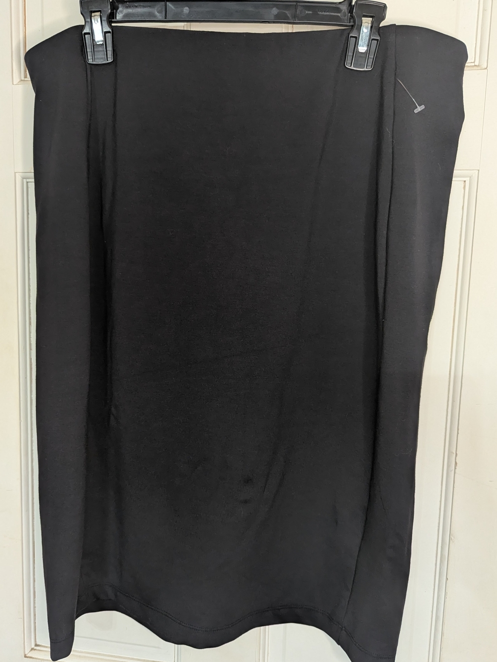 attention Black Pencil Skirt - Classic Straight Silhouette